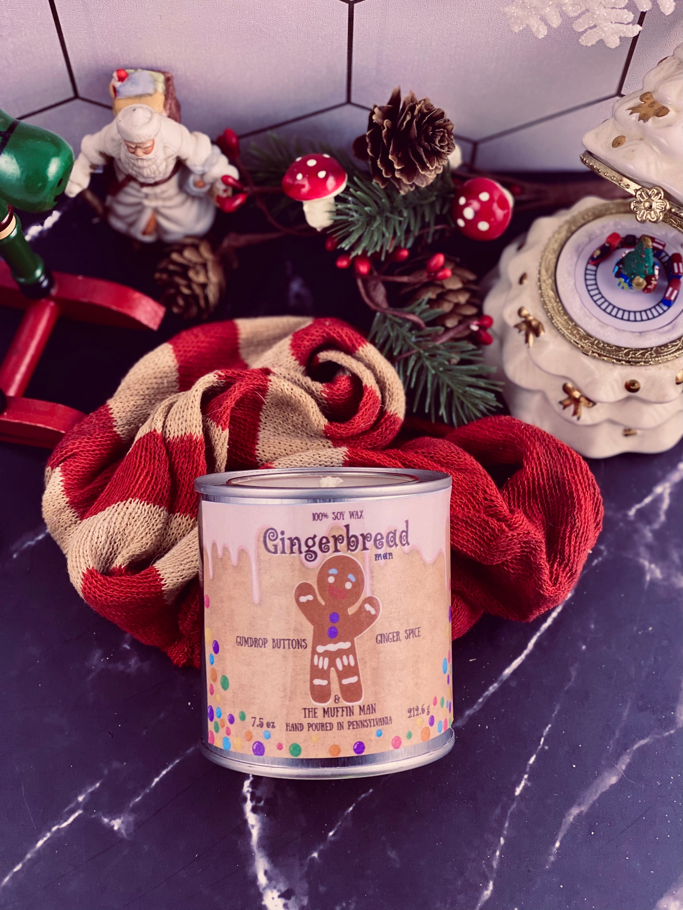 Gingerbread Man Candle (Tin)